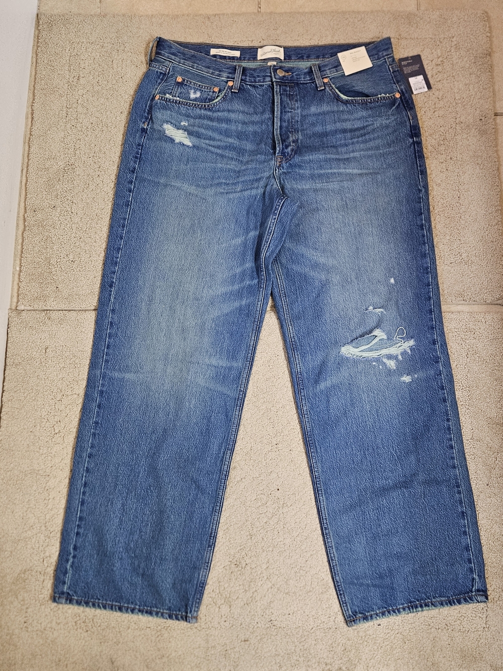 Universal Thread Mid Rise 90s Baggy Jeans – Size 14 – New With Tags - Picture 3 of 10